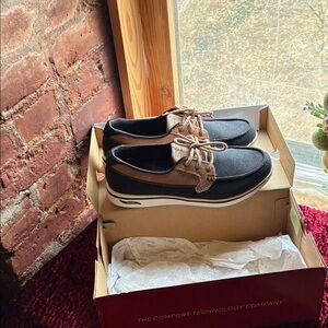 Skechers Men's Black and Tan Boat Shoes